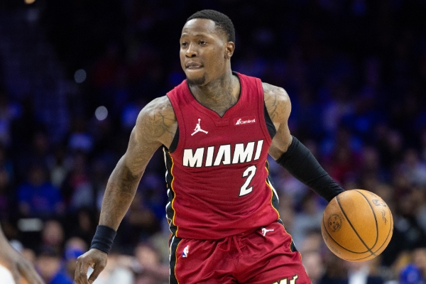 罗齐尔关键时刻发威助热火险胜骑士