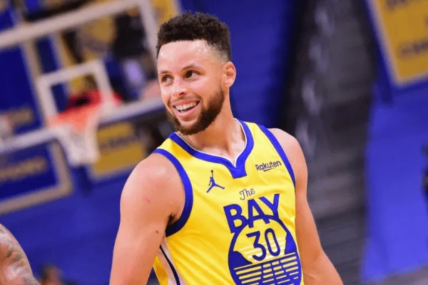 皮尔斯观点：库里超越詹姆斯、乔丹、科比，凯尔特人成三分强队