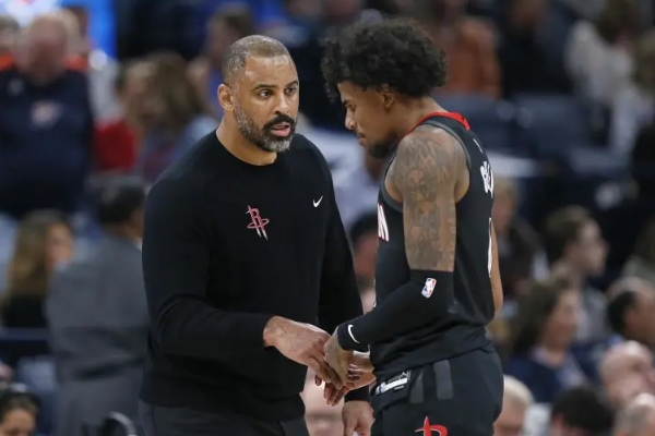 火箭主帅乌多卡：对杰伦-格林的表现需保持耐心