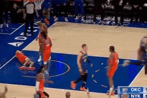 霍姆格伦比赛中受伤但尼克斯以113-112险胜雷霆