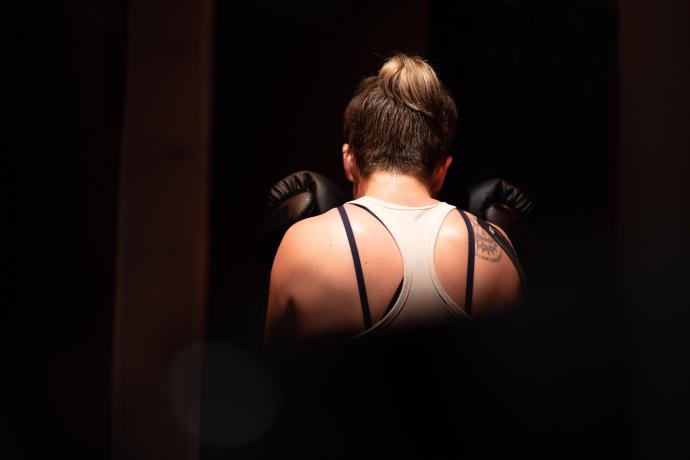 辽宁足球欠薪,fifa自建中超球员能否转会（fifa球员生涯中超转会）