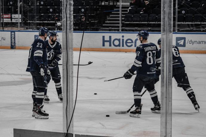 法兰克福前锋转会,德甲比分预测 科隆 不莱梅（德甲法兰克福对不莱梅）