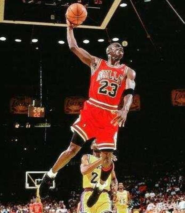 巅峰迈克尔乔丹来cba会打出什么样的数据？（巅峰迈克尔乔丹来cba会打出什么样的数据呢）