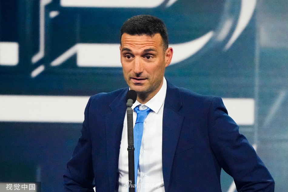 阿根廷主帅斯卡洛尼当选最佳教练（阿根廷主帅斯卡洛尼当选最佳教练是谁）