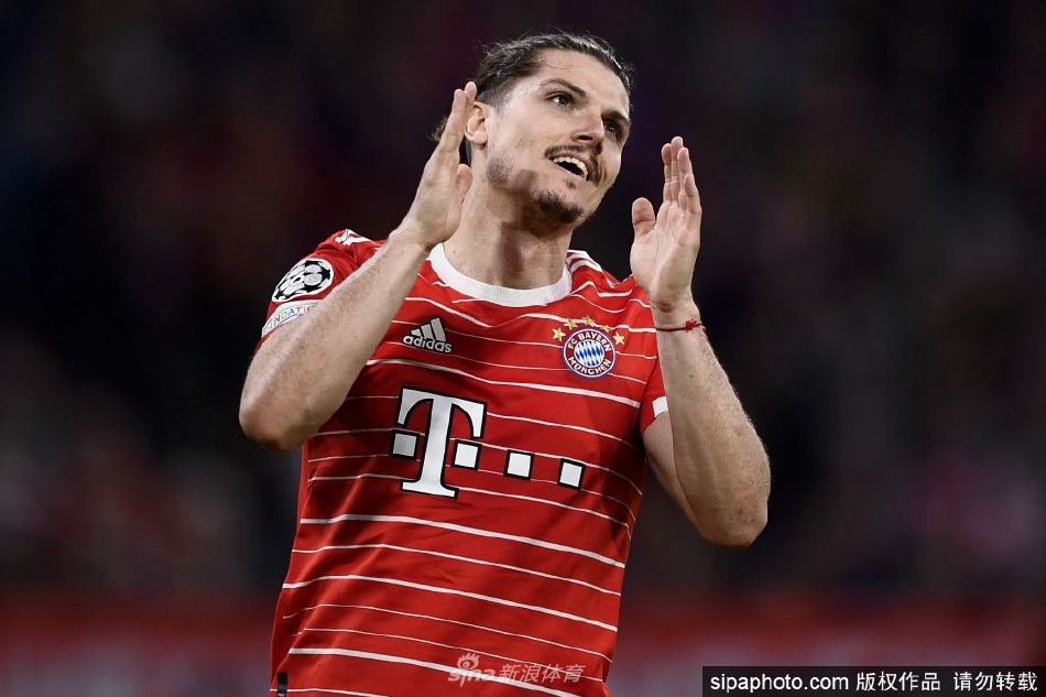 曼联租借签下拜仁中场萨比策（曼联租借签下拜仁中场萨比策球员）