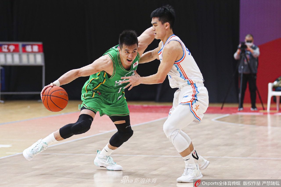 [CBA]辽宁104-87击败福建 郭艾伦26+10张镇麟20分（cba辽宁男篮张镇麟首秀）