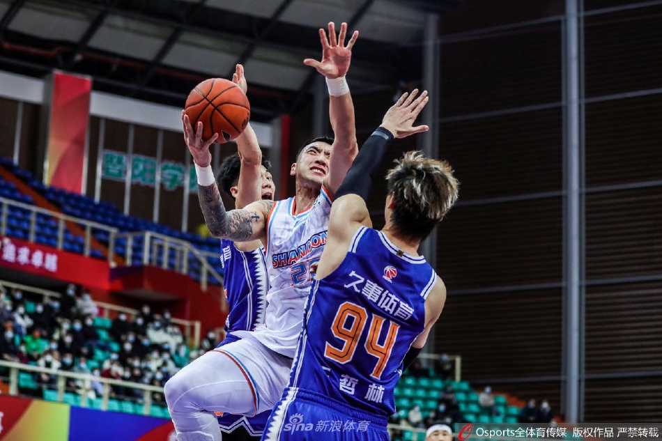 [CBA]上海110-108险胜山东 王哲林26+15