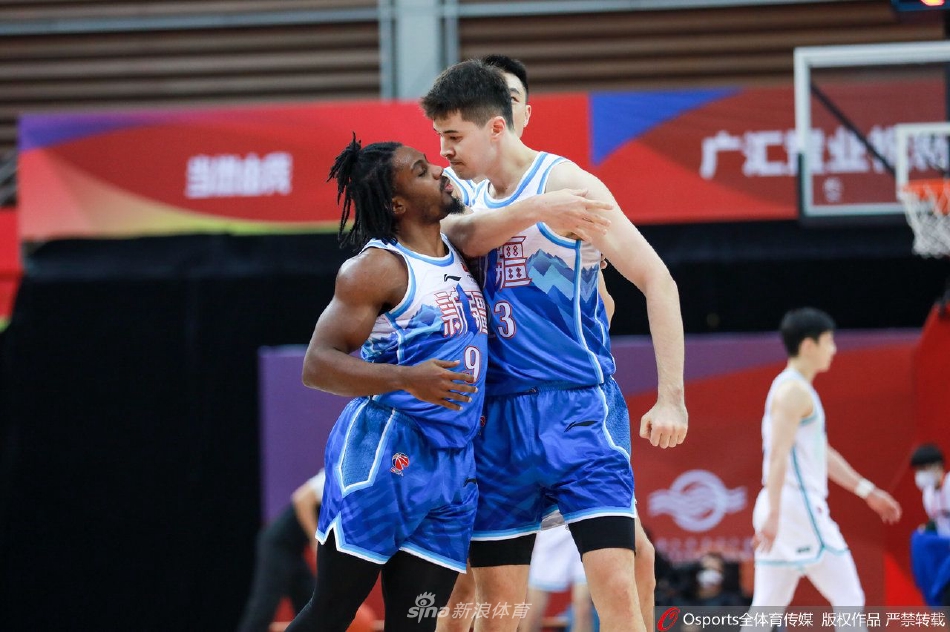 [CBA]新疆108-99力克青岛 阿不都19分（cba 新疆 青岛）