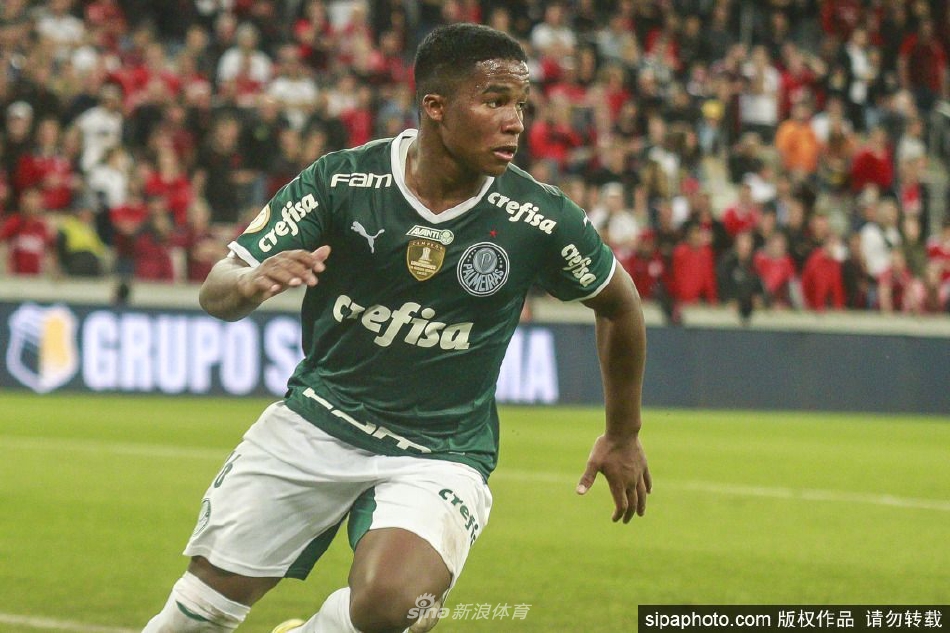 皇马签下16岁巴西前锋恩德里克（恩里克皇马巴萨）