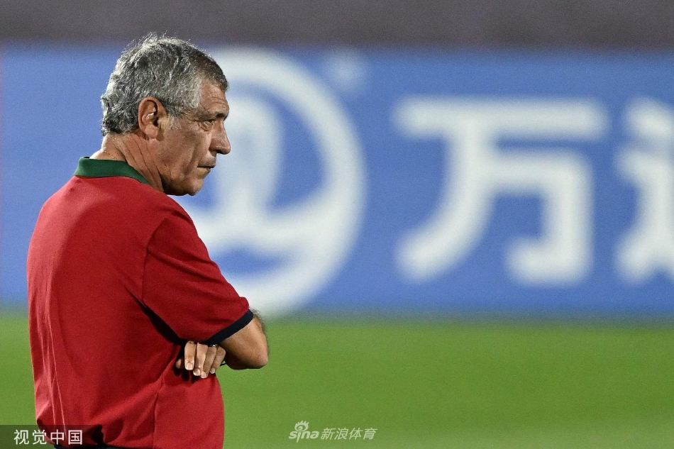 [世界杯]葡萄牙训练备战 老帅桑托斯面容惆怅（桑托斯葡萄牙教练）