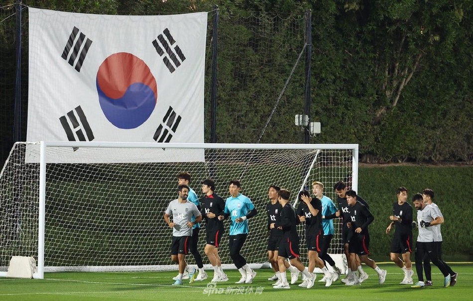 [卡塔尔世界杯]韩国队备战训练（卡塔尔世界杯韩国队归化球员）