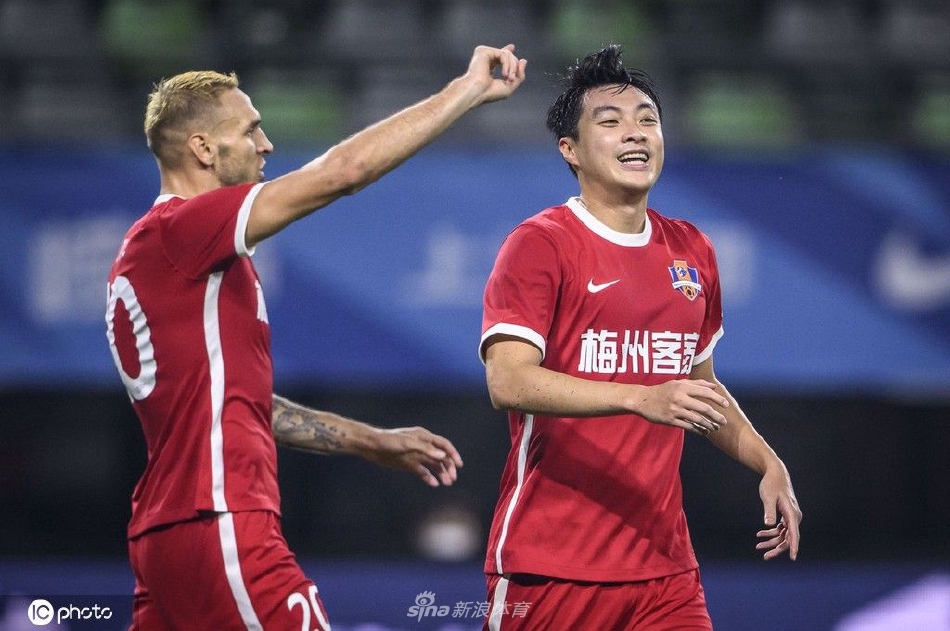 [中超]梅州客家3-2河南嵩山龙门（广州 河南嵩山龙门）