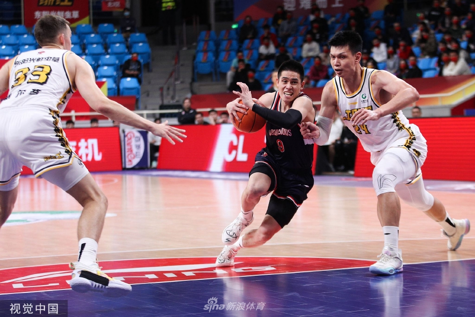 [CBA]广州110-98逆转广厦 陈盈骏24+8（cba广州队陈盈骏）