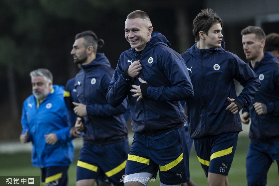 [欧联杯]费内巴切训练备战（费内巴切欧冠）