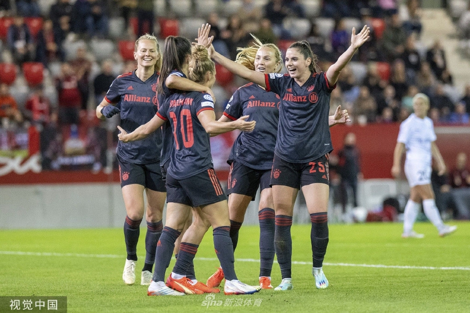 [女足欧冠]拜仁慕尼黑女足2-1马尔默玫瑰园