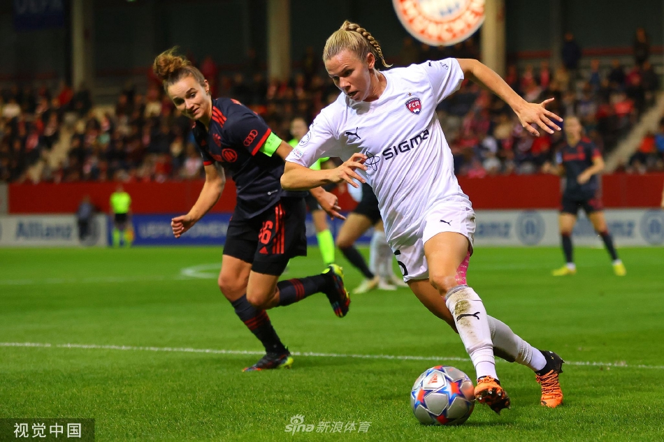 [女足欧冠]拜仁慕尼黑女足2-1马尔默玫瑰园