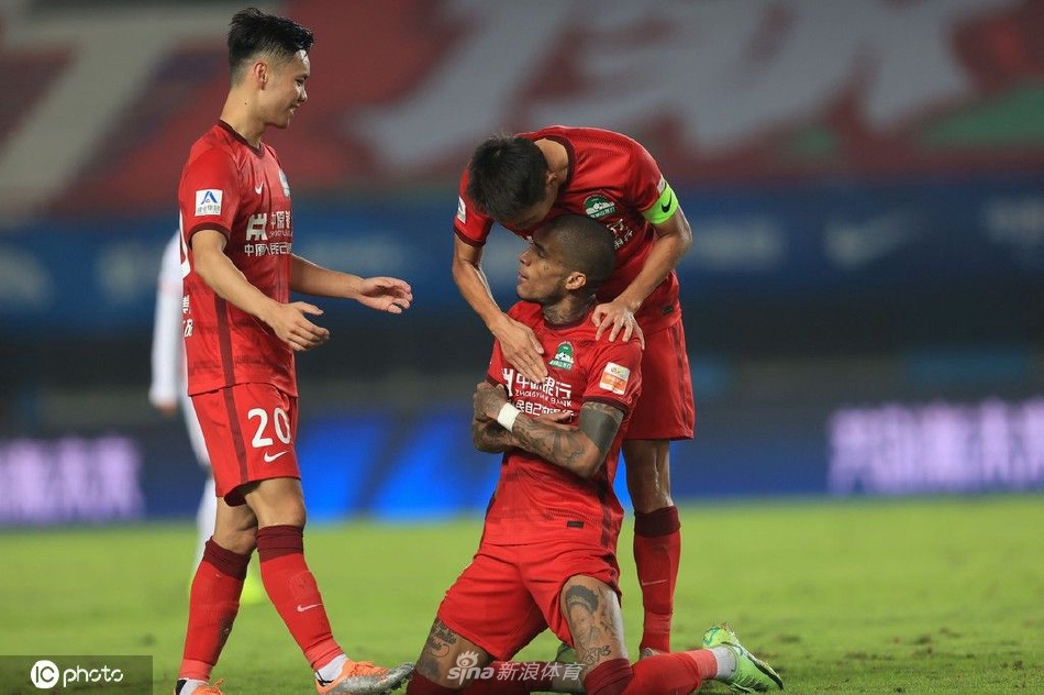 [中超联赛]河南嵩山龙门1-0河北队（中超河南嵩山龙门主场）