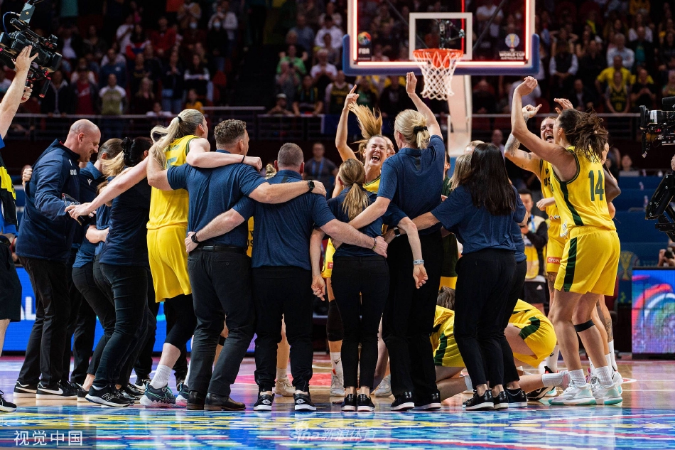 [女篮世界杯]澳大利亚女篮95-65加拿大 获得季军（澳大利亚女篮冠军）