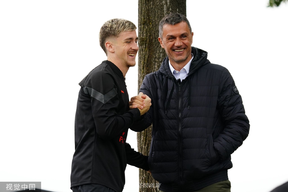 [意甲]AC米兰训练备战 马尔蒂尼现身（ac米兰马尔蒂尼高清图）