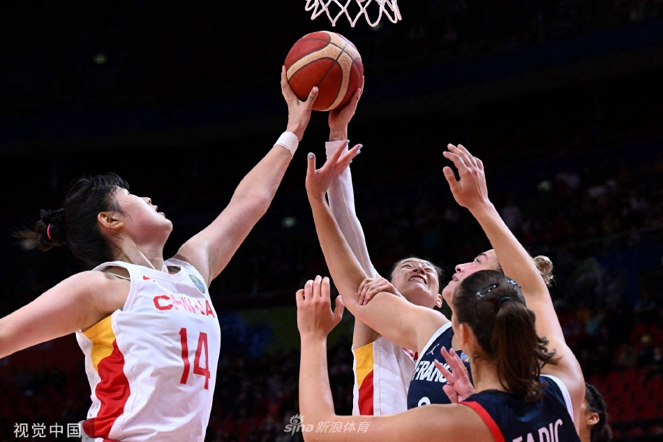 [女篮世界杯]中国女篮85-71击败法国 晋级四强（女篮 中国 法国）