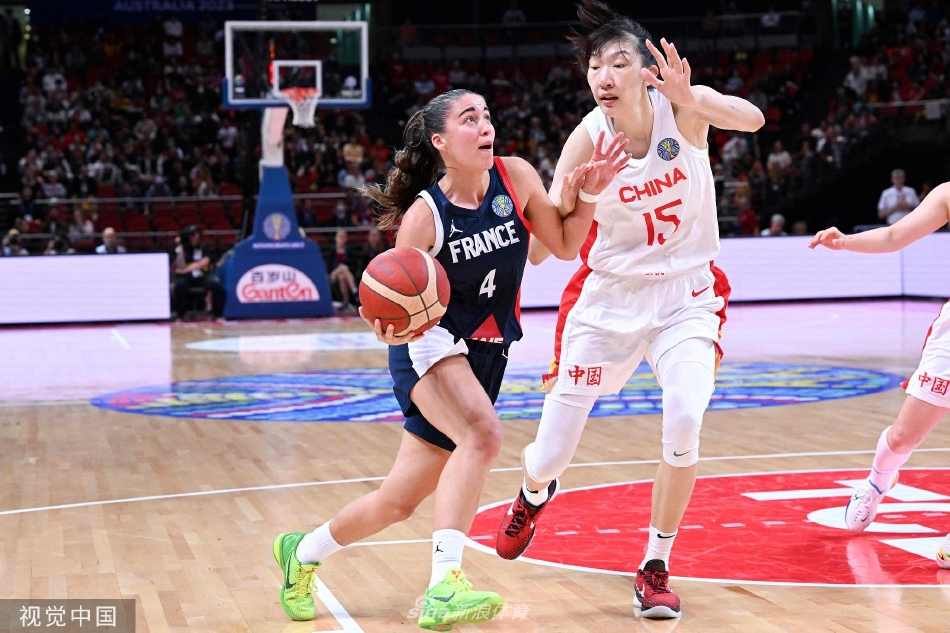 [女篮世界杯]中国女篮85-71击败法国 晋级四强（女篮 中国 法国）