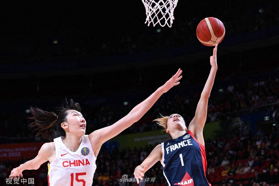 [女篮世界杯]中国女篮85-71击败法国 晋级四强（女篮 中国 法国）