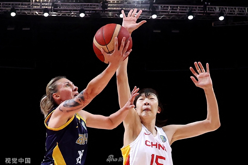 [女篮世界杯]中国女篮98-51大胜波黑队（中国女篮波兰比赛全场视频）