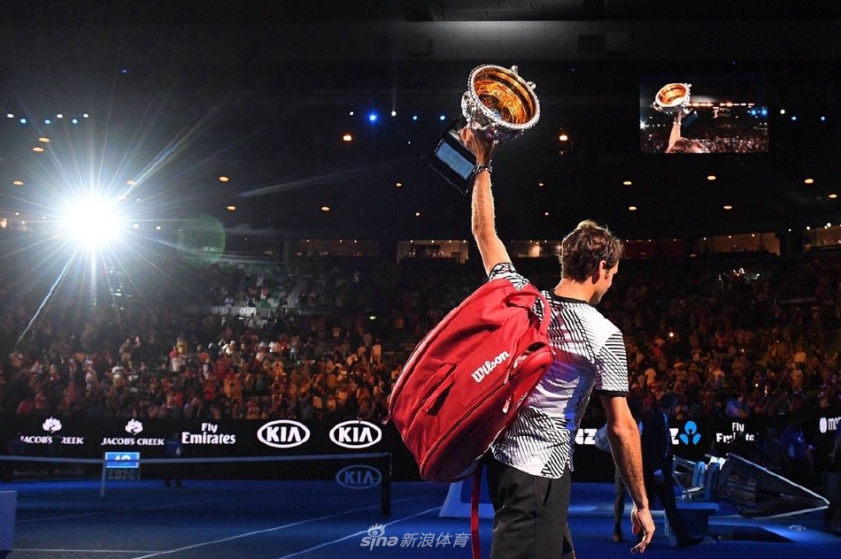 网球天王费德勒宣布退役 传奇终将谢幕（网球天王费德勒宣布退役 传奇终将谢幕了吗）