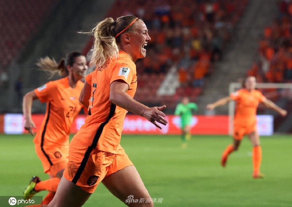 [女足世界杯]荷兰1-0冰岛