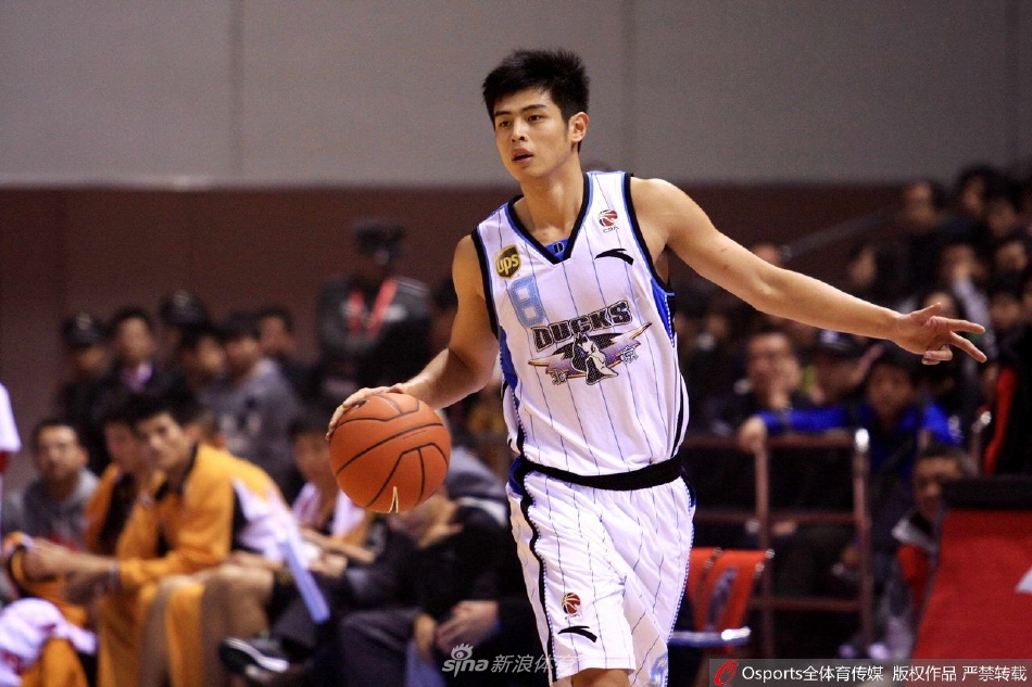 方硕32岁生日快乐（方硕年龄今年多大）