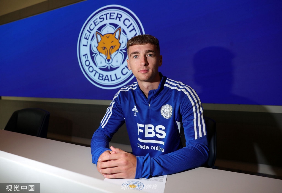 莱斯特城与刘易斯·布朗特续约（莱斯特r布朗）