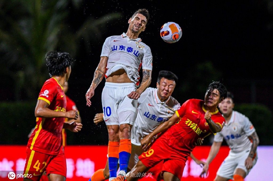 [中超联赛]河北队0-7山东泰山（中超山东泰山比赛）