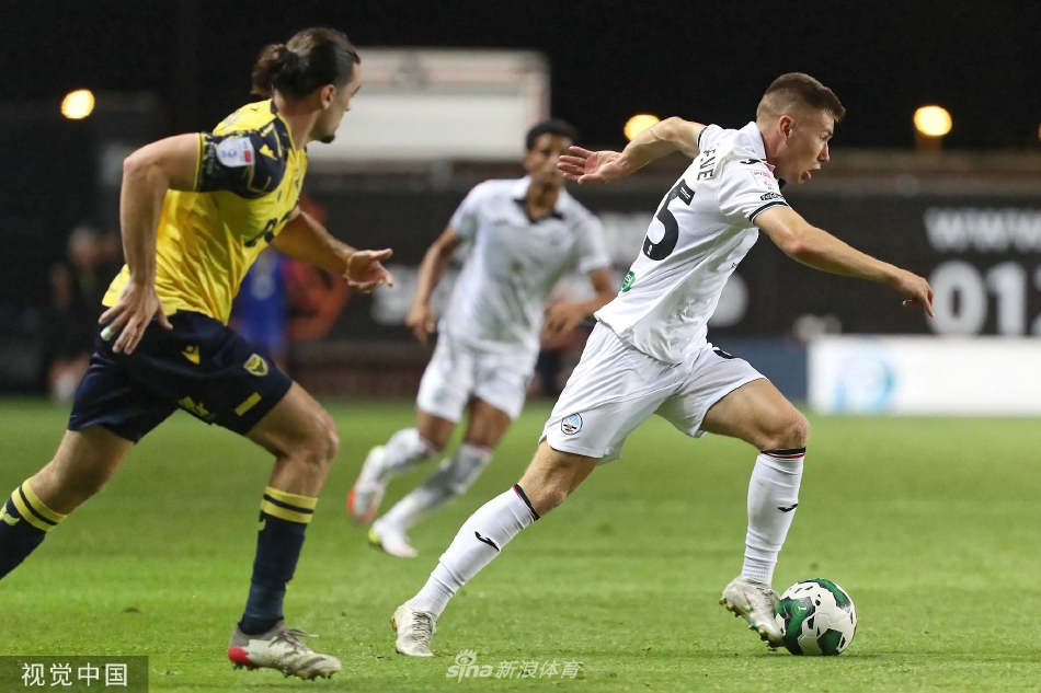 [英格兰联赛杯]牛津联2-2斯旺西（牛津联vs斯蒂文尼奇）