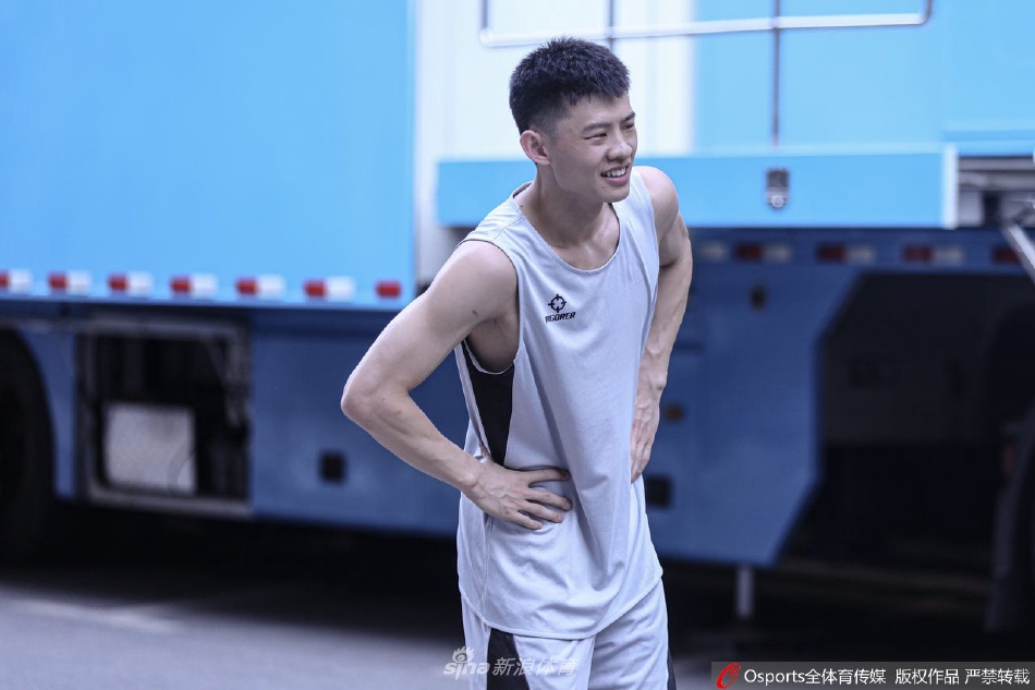 2022年CUBA总决赛 新科CBA状元王岚嵚训练备战（cba选秀2021王岚嵚）