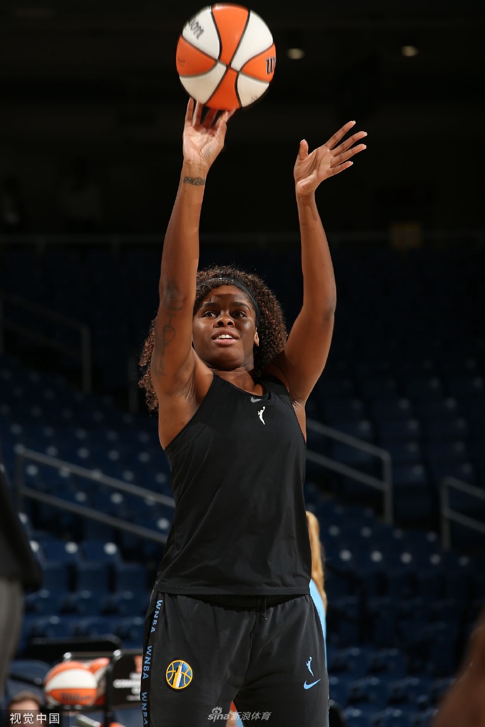 [WNBA总裁杯]芝加哥天空83-93拉斯维加斯王牌（芝加哥天空对拉斯维加斯王牌）