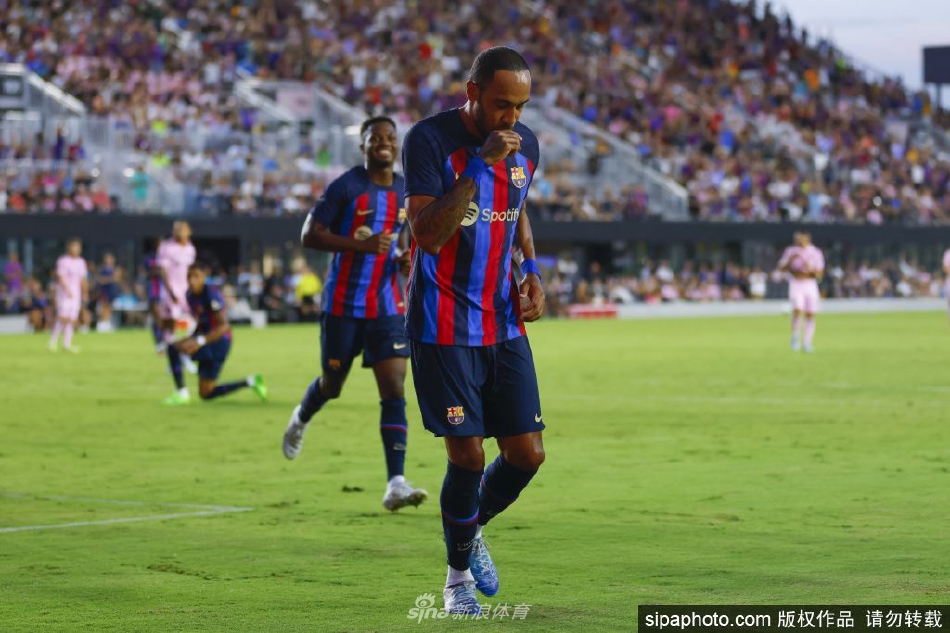 [足球友谊赛]巴萨6-0迈阿密国际（巴萨队迷）