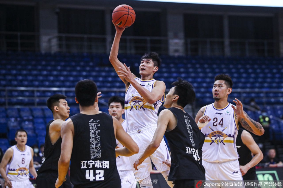 [CBA夏季联赛]北京控股78：62胜辽宁本钢（北京控股vs辽宁本钢）