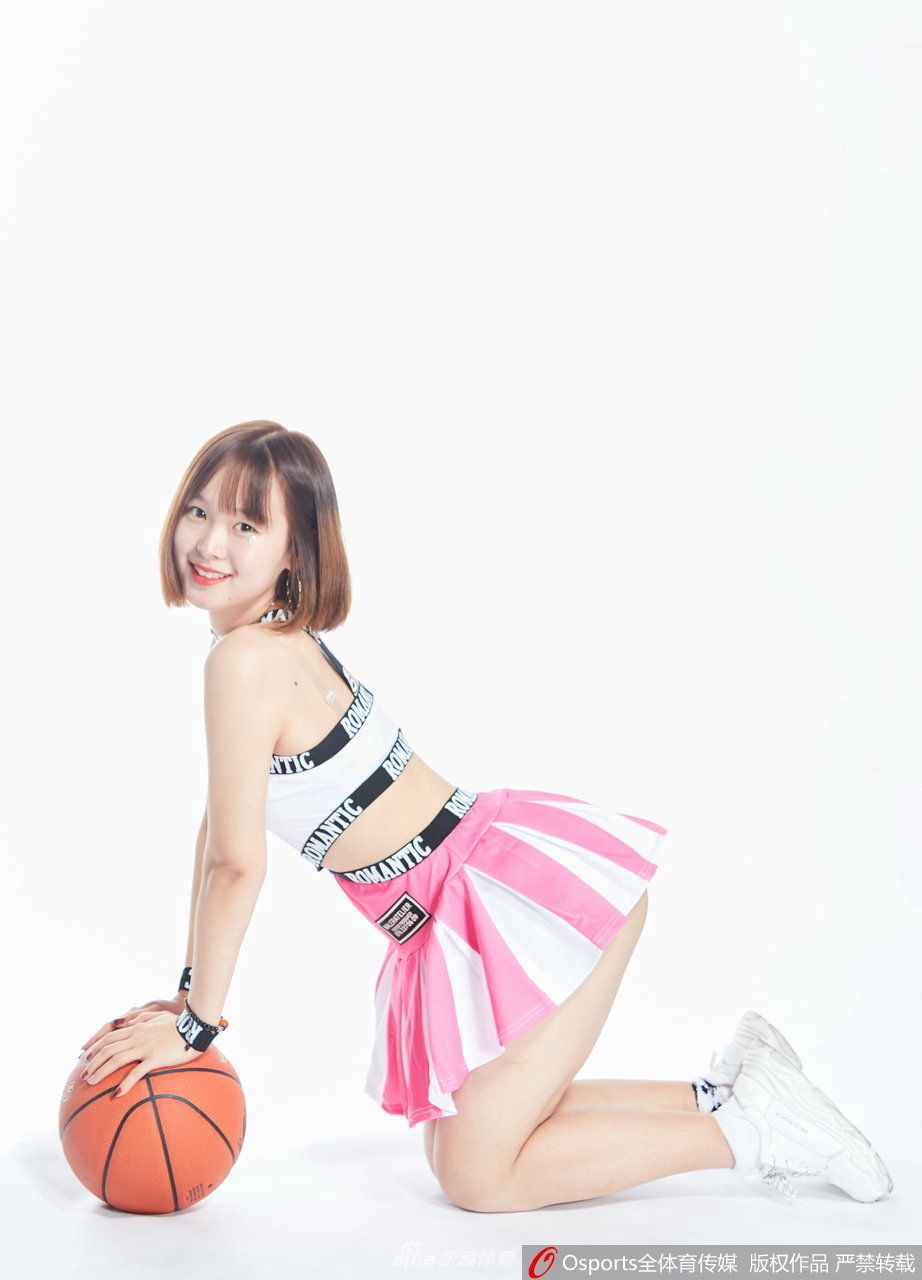 PG-24啦啦队写真 助威男篮亚洲杯连胜（啦啦队 nba）