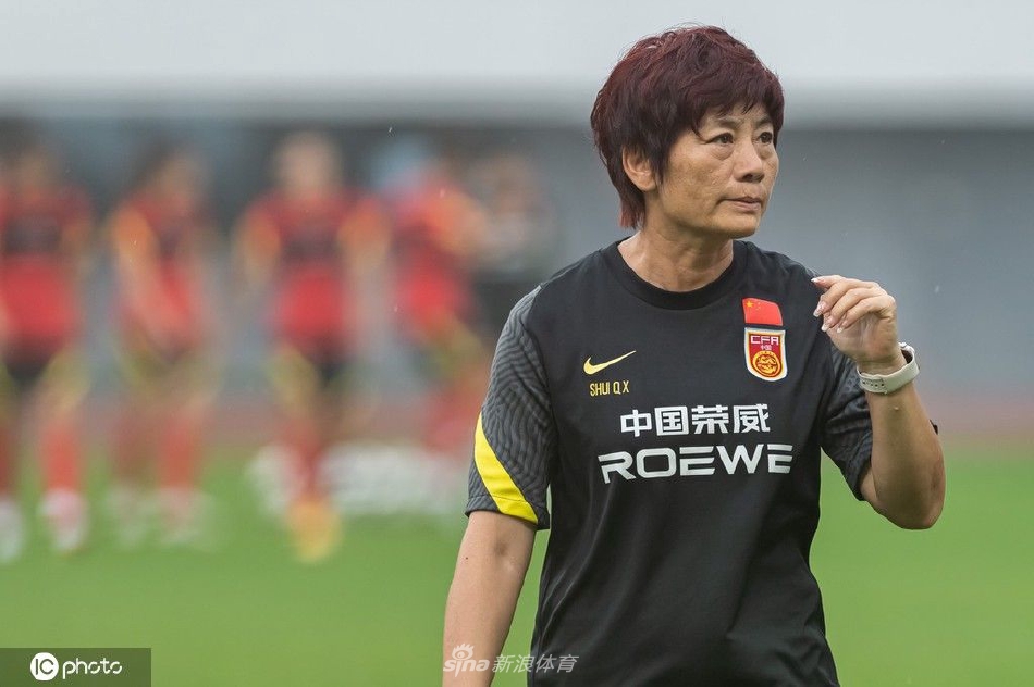 中国女足公开训练（中国女足公开训练视频）