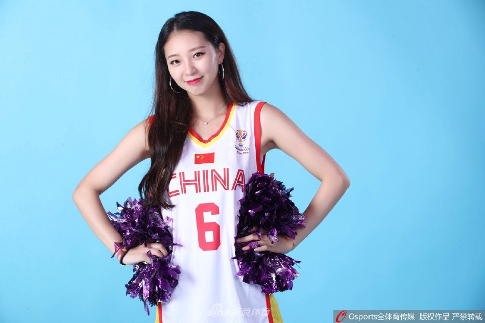 啦啦队篮球宝贝写真 青春洋溢助威男篮亚洲杯旗开得胜（拉拉队篮球宝贝）