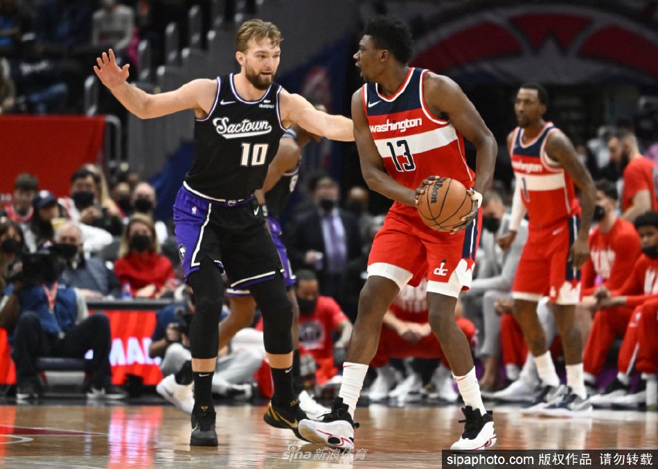 托马斯-布莱恩特与湖人达成一年合同协议 有机会争夺先发中锋位置