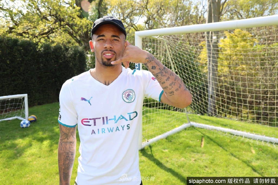 阿森纳签下曼城前锋热苏斯（阿森纳签下曼城前锋热苏斯怎么样）