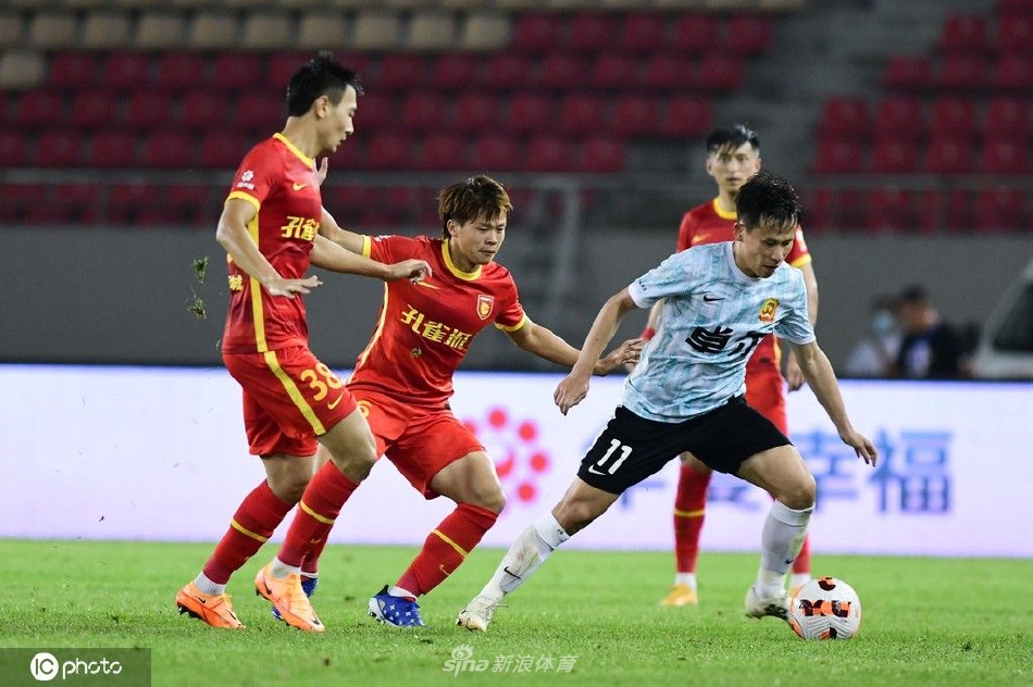 [中超]河北队2-1武汉长江（中超河北vs武汉）