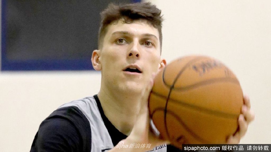 希罗的续约合同预计为4年1亿美元