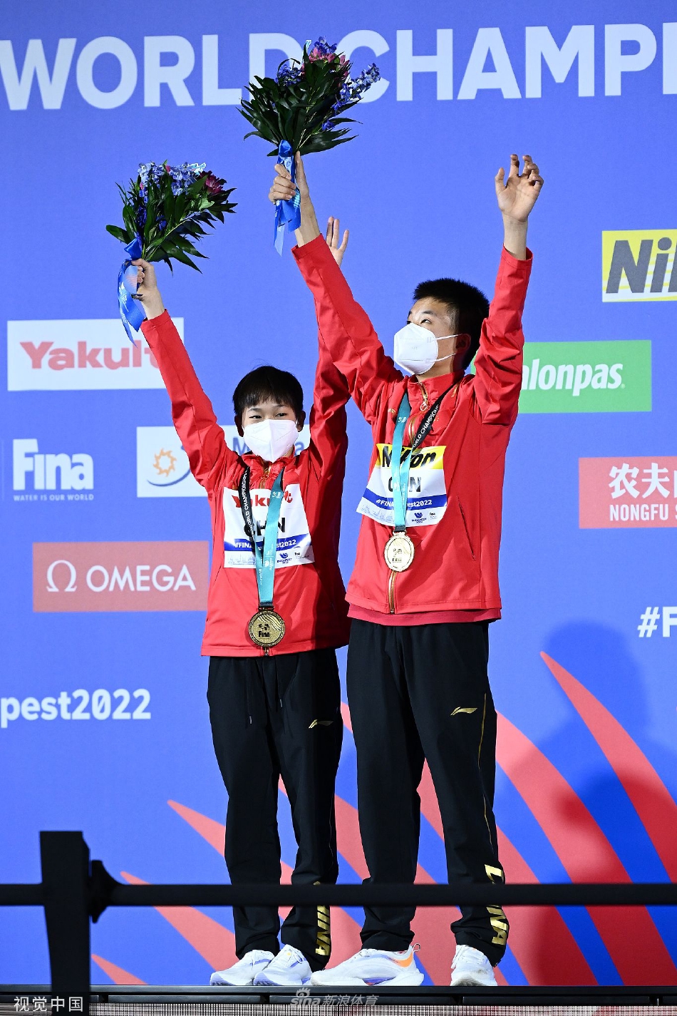 世锦赛混合全能跳水决赛 全红婵/白钰鸣夺冠（世界跳水冠军全红婵）