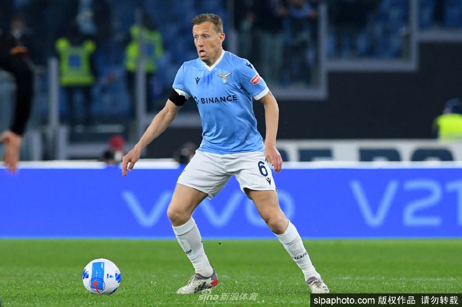 卢卡斯-雷瓦以自由身加盟格雷米奥（卢卡斯·雷瓦）