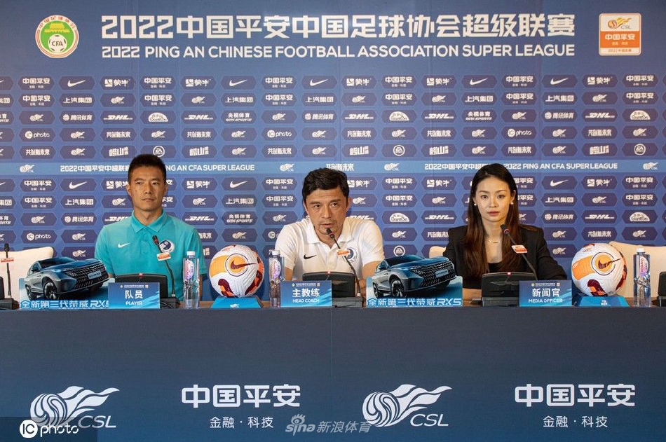 大连人赛前新闻发布会 主教练谢晖携队员吕鹏出席（大连赛区已完成检测836人,其中包含球队球员教练组）
