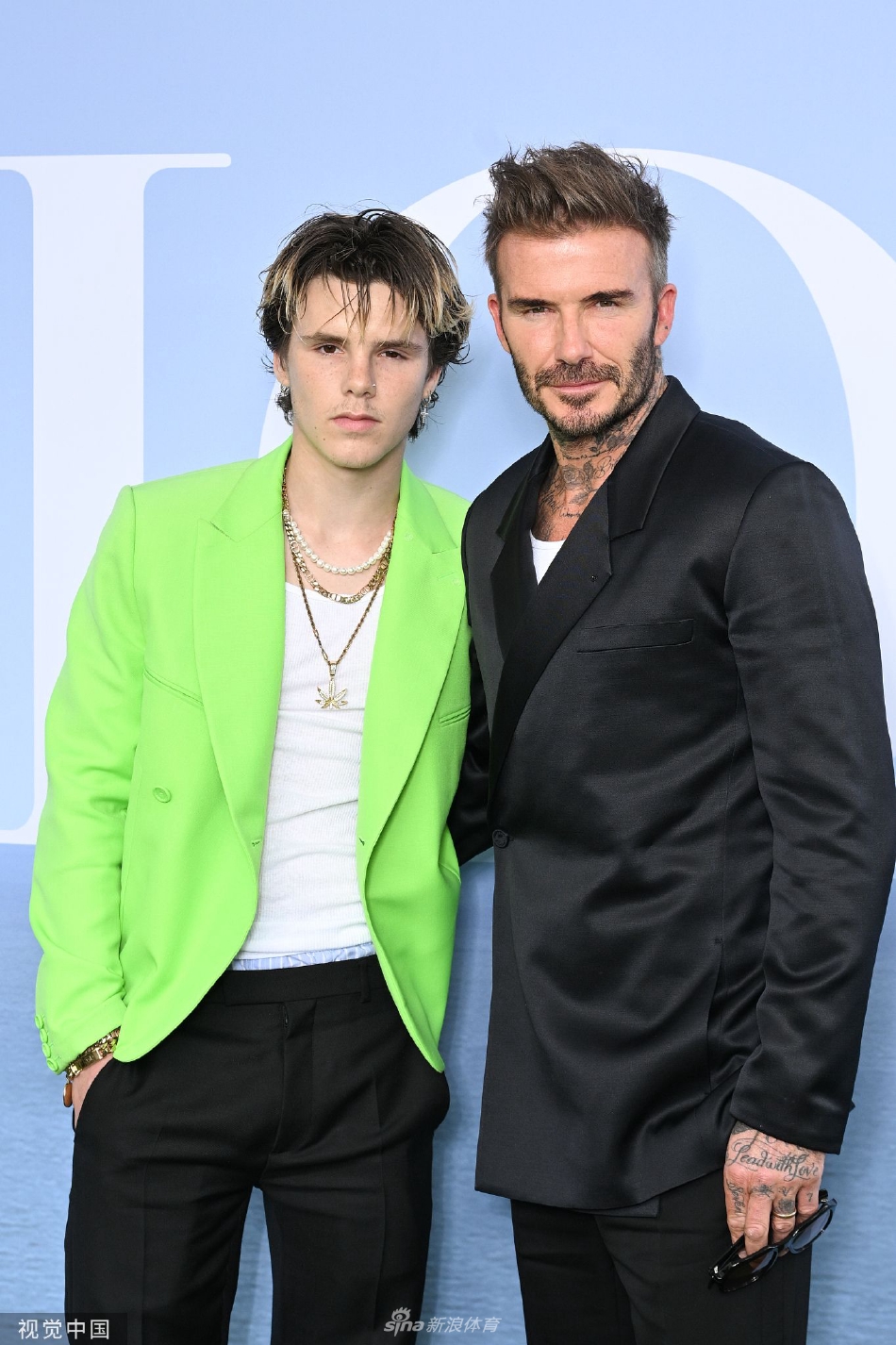 克汉姆携爱子克鲁兹现身巴黎男装周 父子同框超养眼（克鲁滋贝克汉姆）