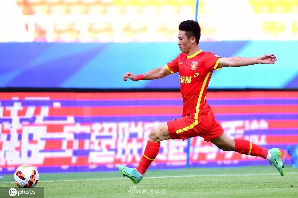 [中超]武汉三镇5-0河北队（中乙武汉三镇队）