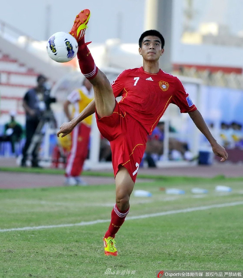 刘彬彬29岁生日快乐 回顾匆匆那年青涩照（刘彬彬多大）